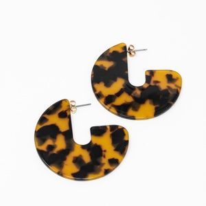 chunky tortoise acrylic earrings vintage